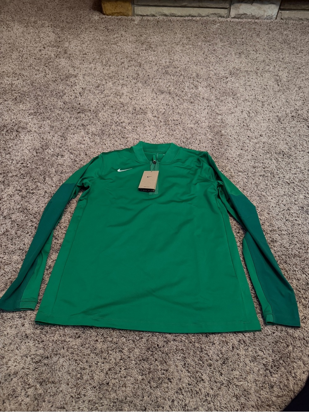 Nike Green Long-Sleeve Performance Half-Zip Top - Picture 1 of 4